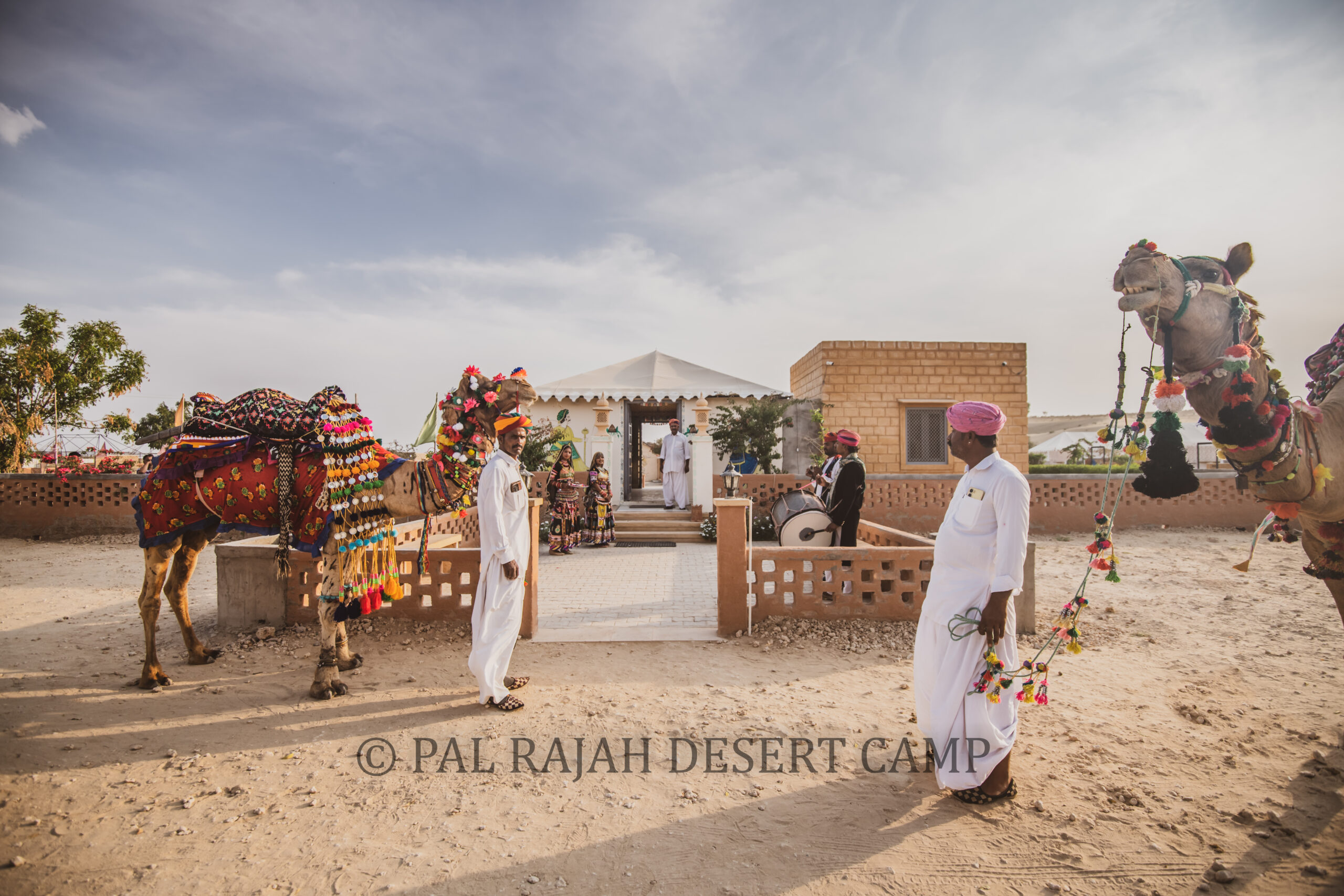 Pal Rajah Desert Camp Exterior (12)