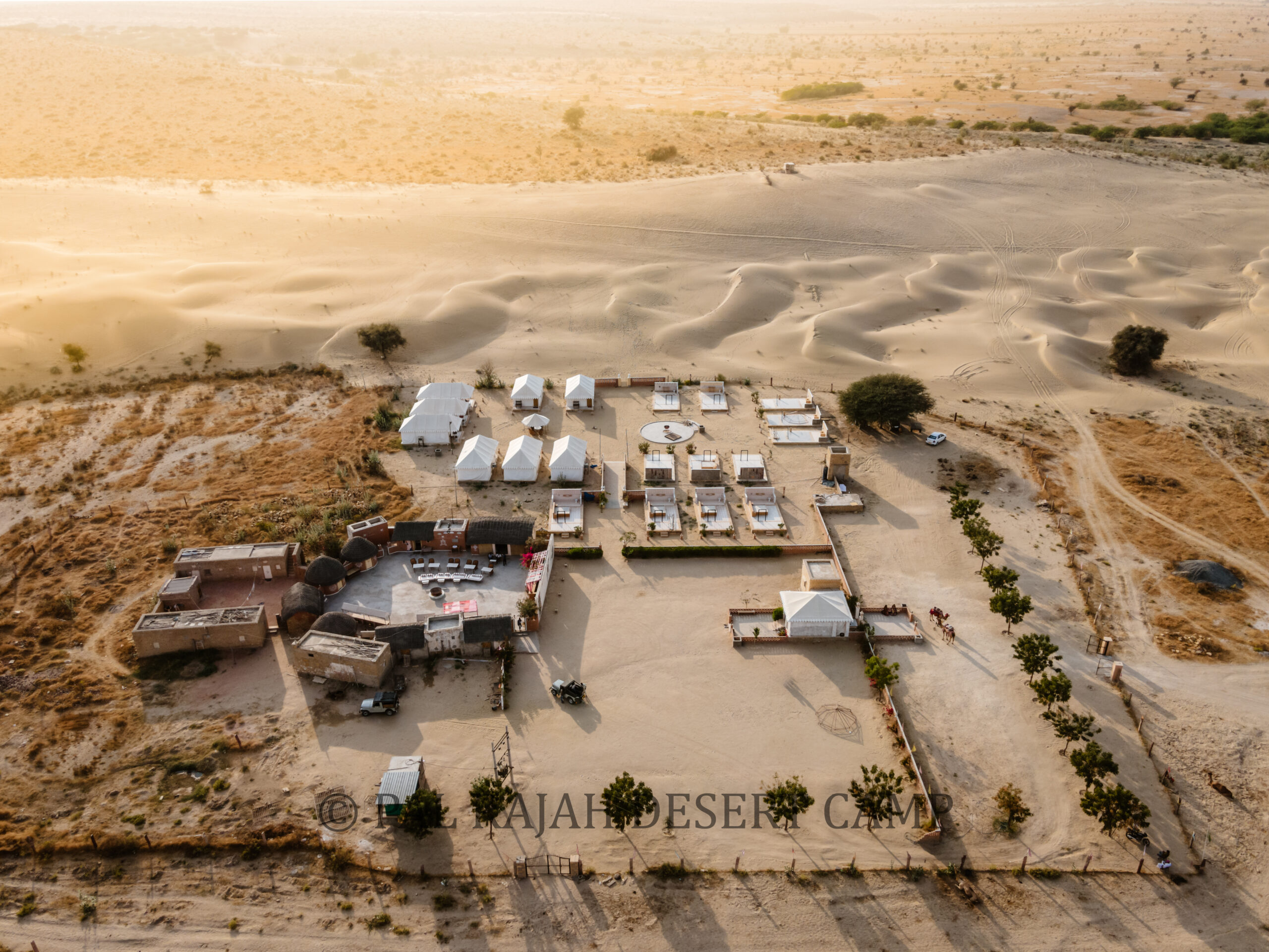Pal Rajah Desert Camp Exterior (4)